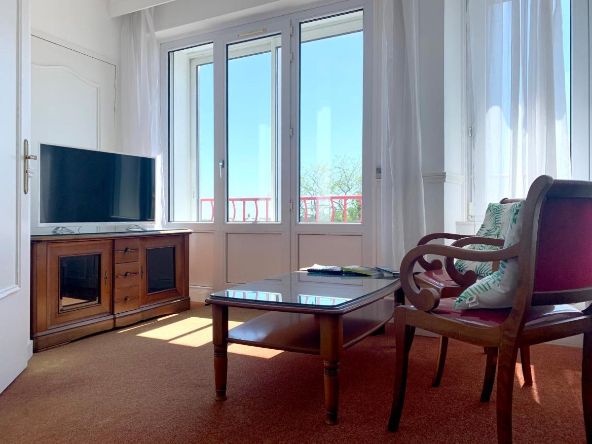 Abalys Hotel Брест Екстер'єр фото