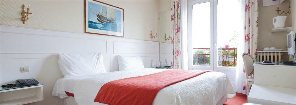 Abalys Hotel Брест Екстер'єр фото