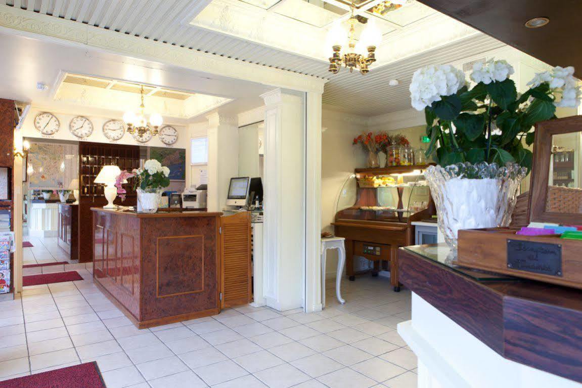 Abalys Hotel Брест Екстер'єр фото